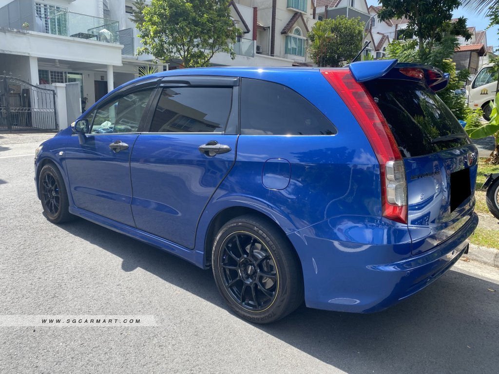 Honda Stream 1.8A RSZ (COE till 07/2023)