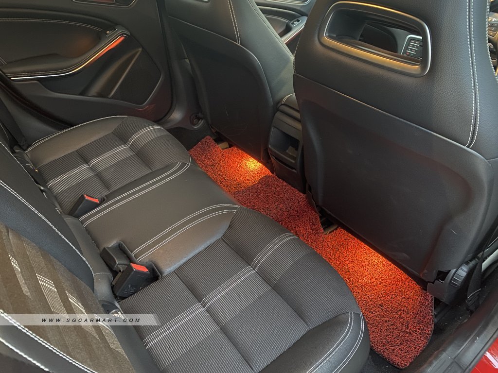 Mercedes-Benz GLA-Class GLA180 Urban Edition