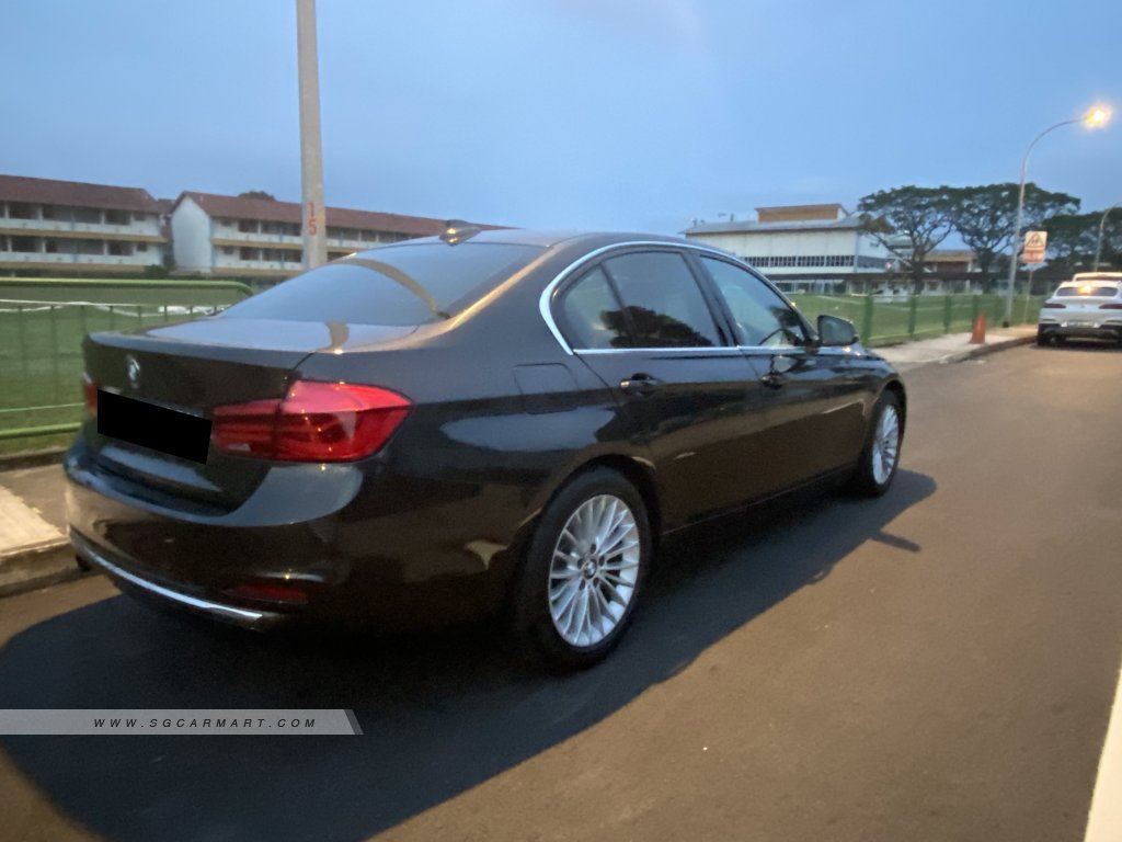 BMW 3 Series 318i Luxury