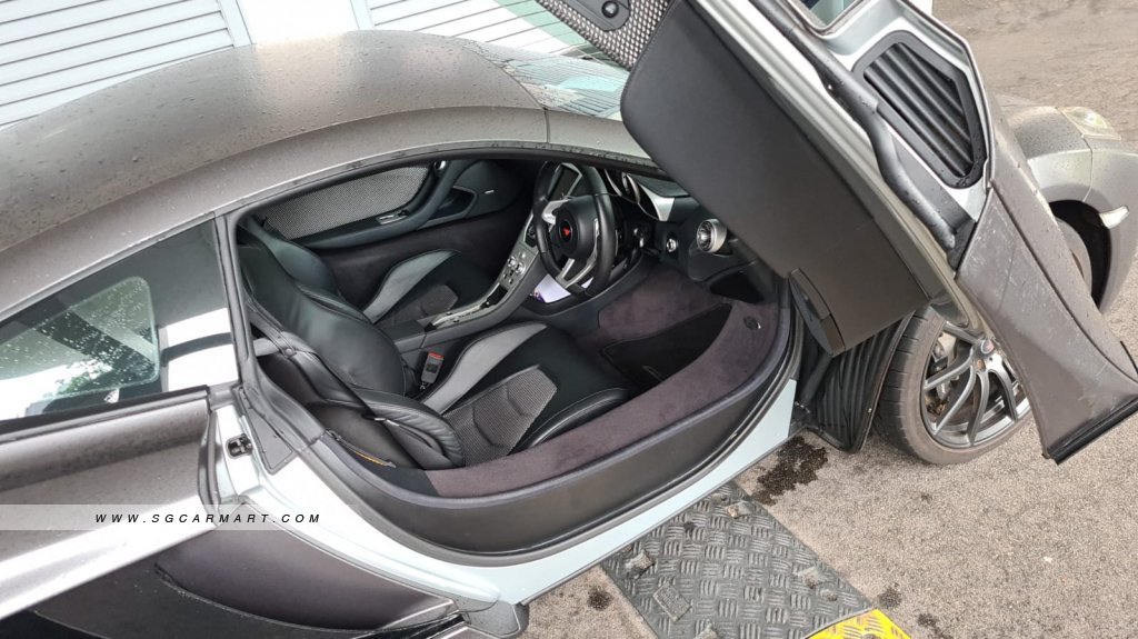 McLaren 12C (New 10-yr COE)