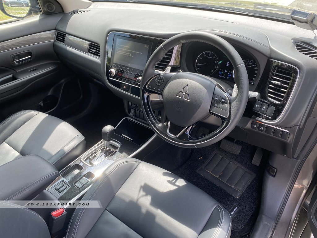 Mitsubishi Outlander 2.0A