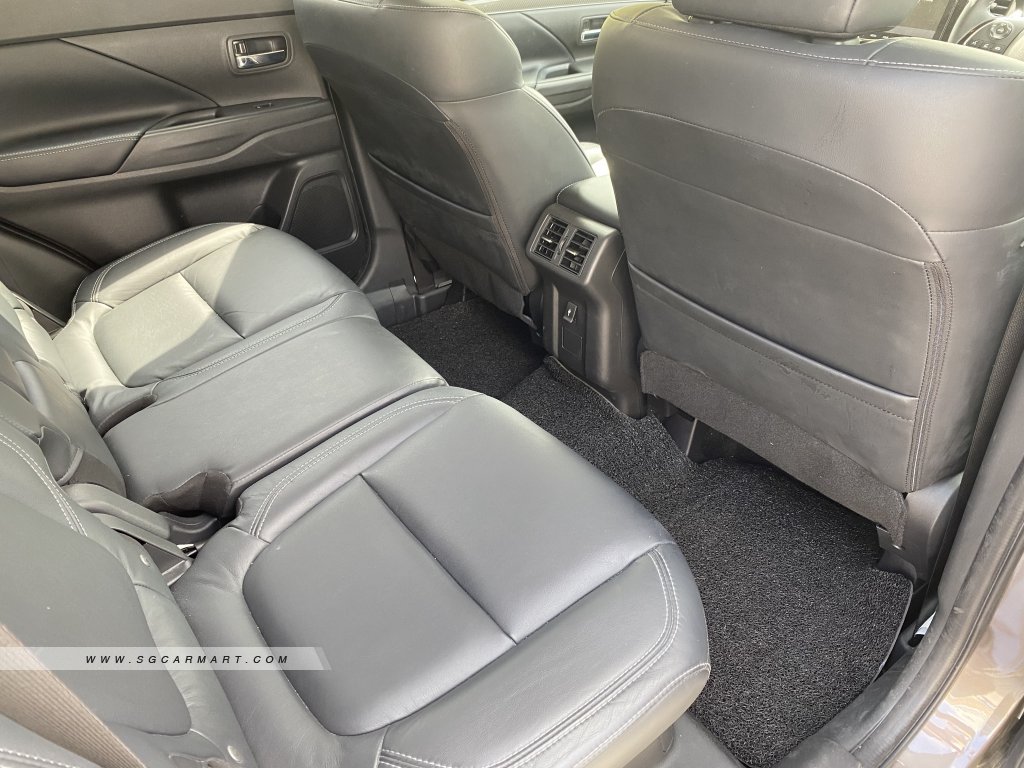 Mitsubishi Outlander 2.0A