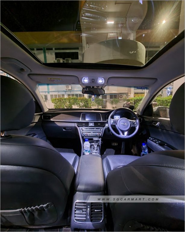 Kia Optima K5 2.0A Sunroof
