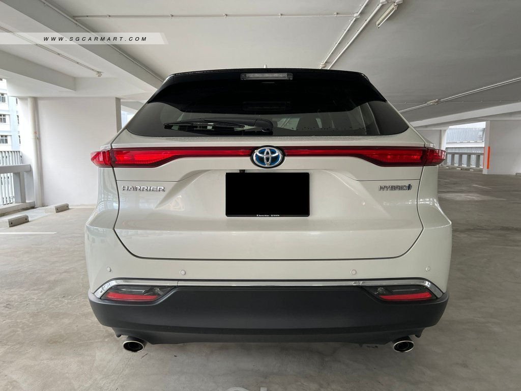 Toyota Harrier Hybrid 2.5A Premium