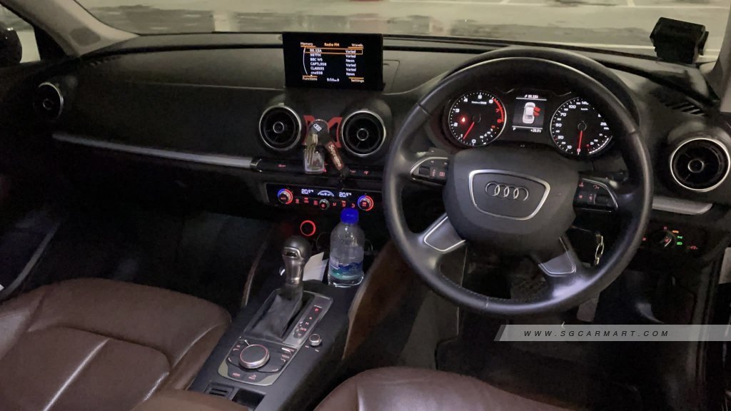 Audi A3 Sedan 1.4A TFSI S-tronic Ambiente