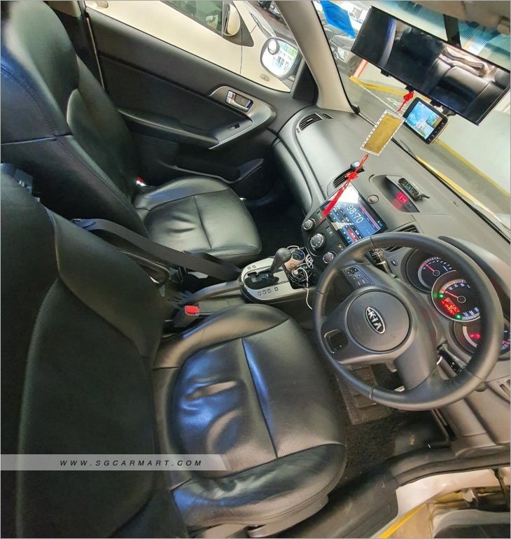 Kia Cerato Forte 1.6A EX (COE till 10/2024)