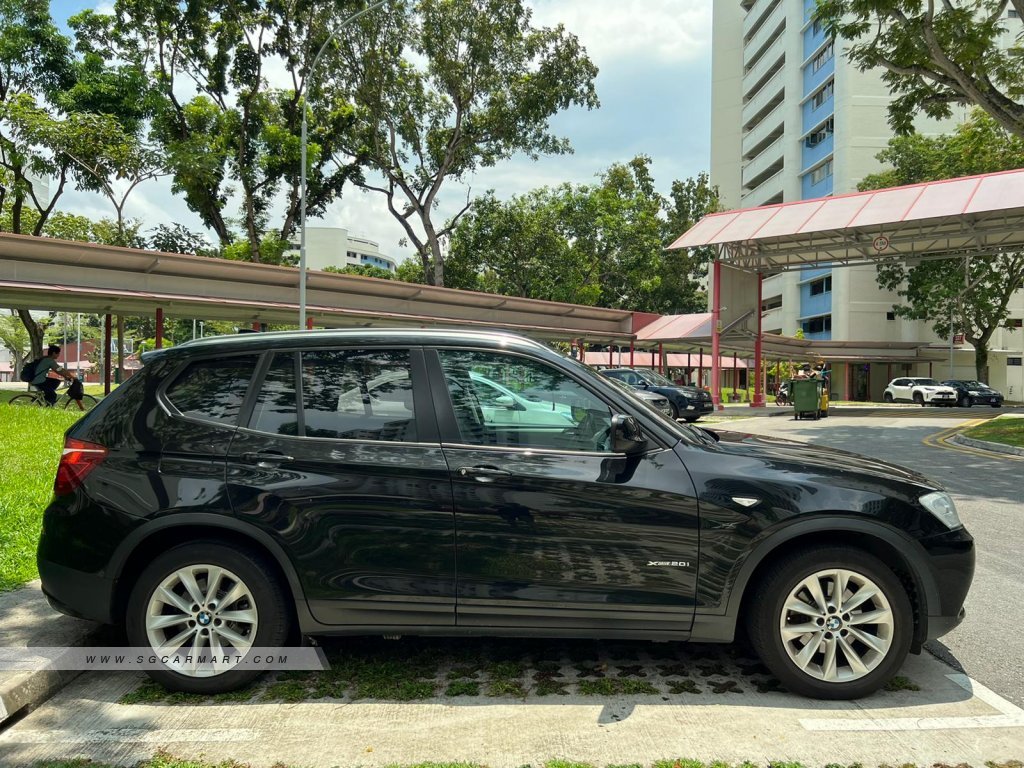 BMW X3 xDrive20i Sunroof (New 10-yr COE)