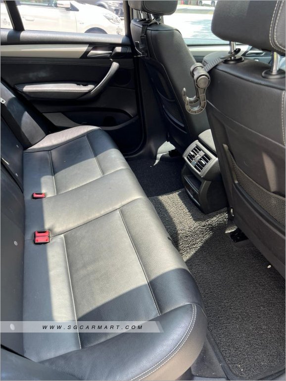 BMW X3 xDrive20i Sunroof (New 10-yr COE)