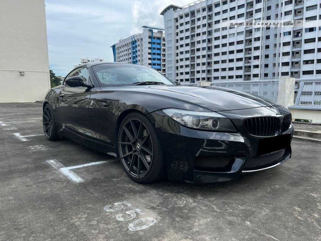 BMW Z4 sDrive20i (New 10-yr COE)