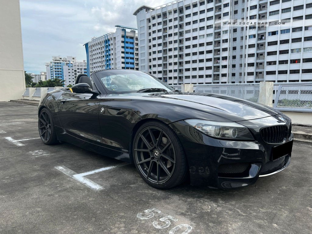 BMW Z4 sDrive20i (New 10-yr COE)