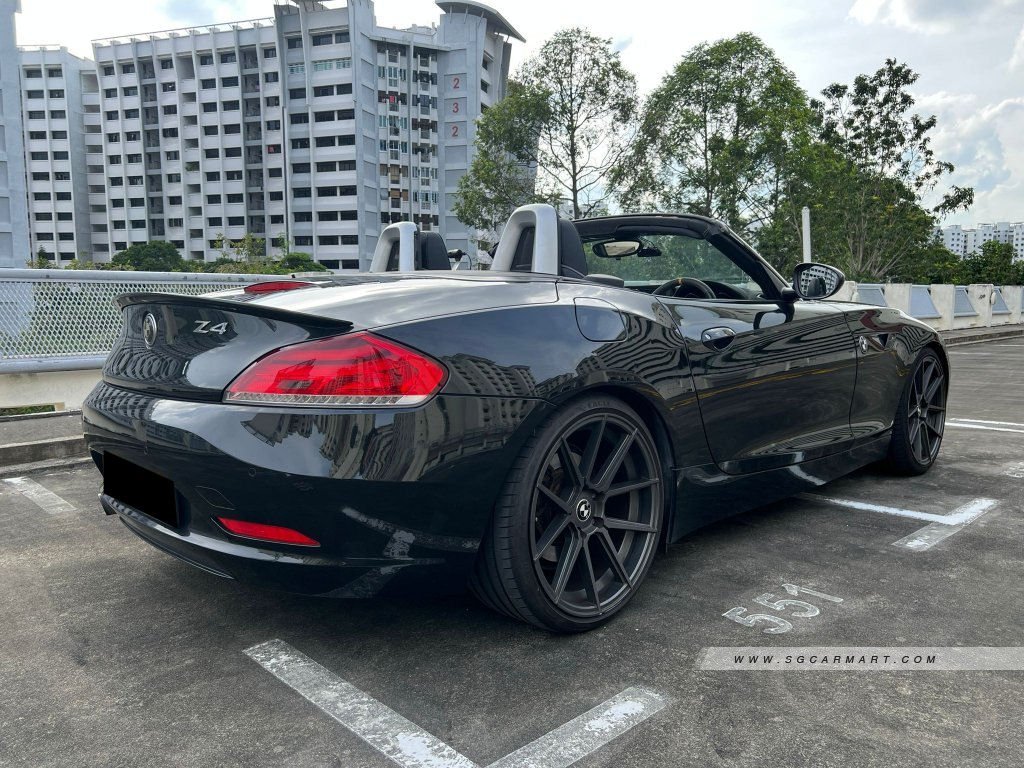 BMW Z4 sDrive20i (New 10-yr COE)