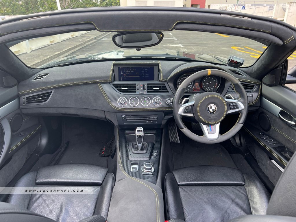 BMW Z4 sDrive20i (New 10-yr COE)