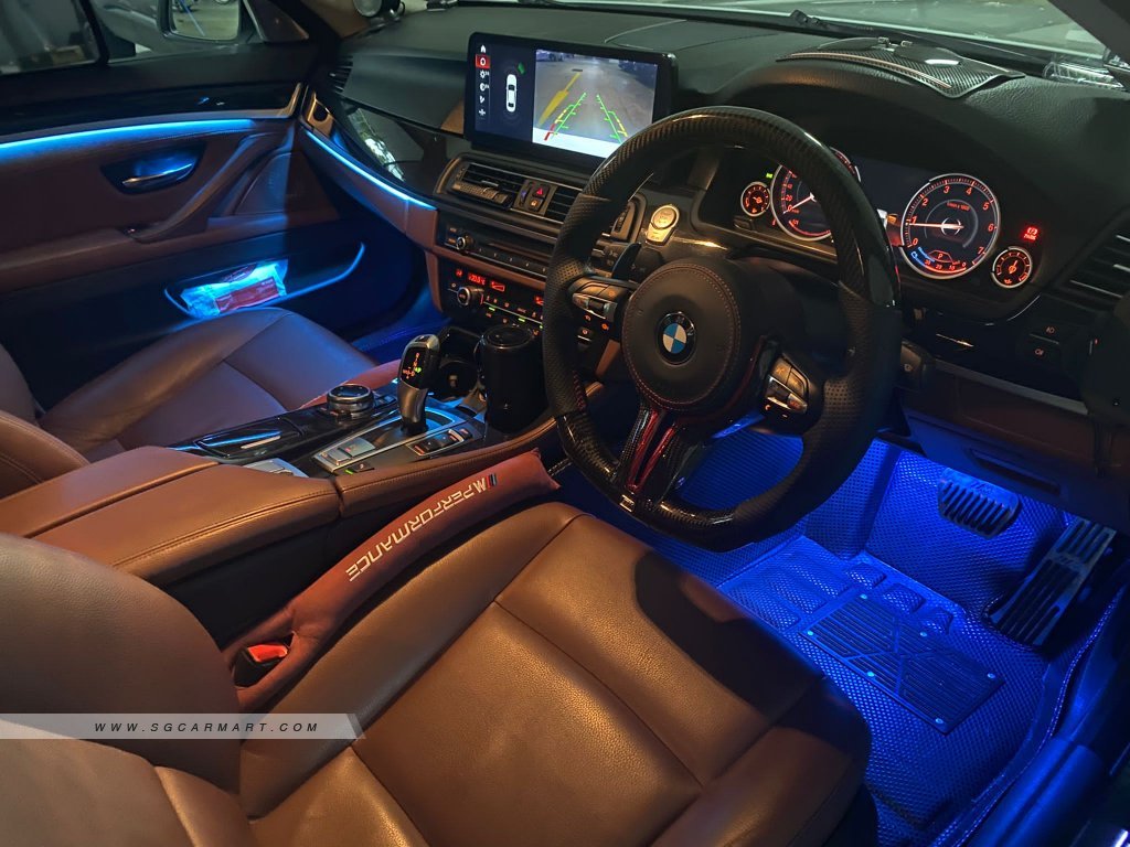 BMW 5 Series 520i