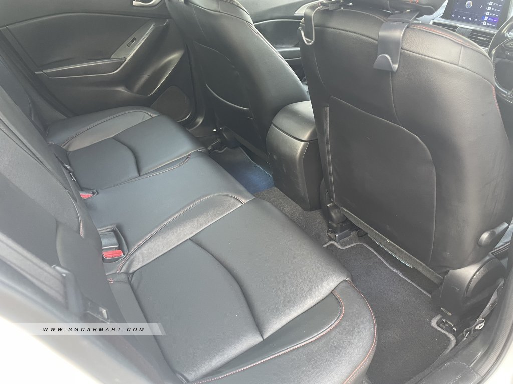 Mazda 3 1.5A Sunroof