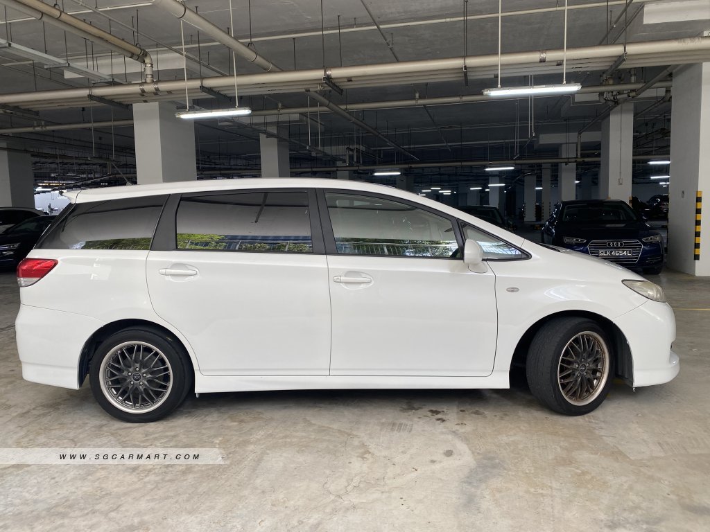 Toyota Wish 1.8A X (COE till 08/2029)