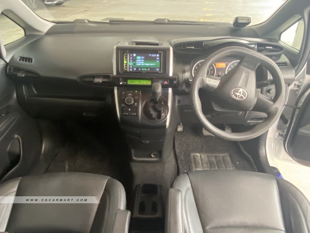 Toyota Wish 1.8A X (COE till 08/2029)
