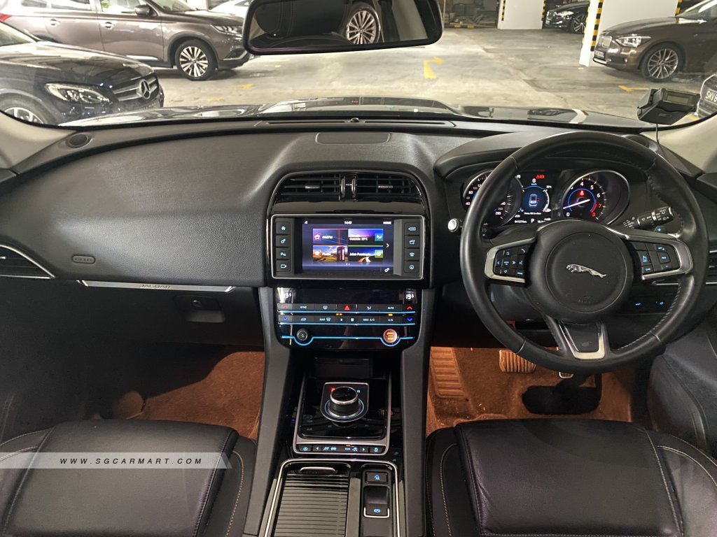 Jaguar F-PACE 2.0A Prestige