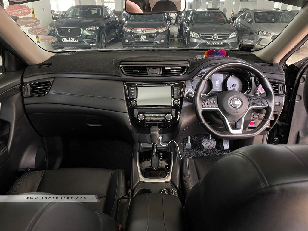 Nissan X-Trail 2.0A Premium 7-Seater Sunroof