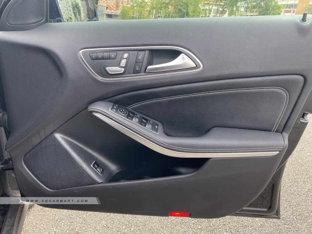 Mercedes-Benz GLA-Class GLA180 Urban Edition