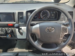 Toyota Hiace 2.0A