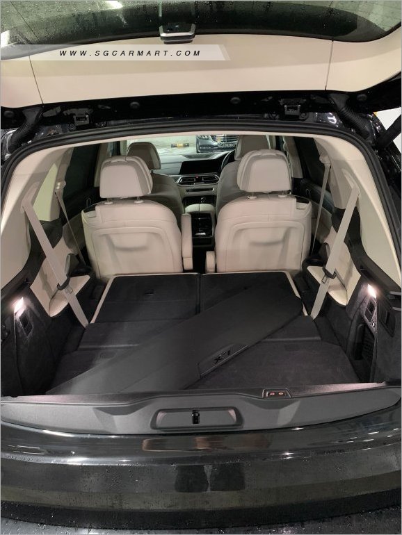 BMW X7 xDrive40i Pure Excellence 6-Seater