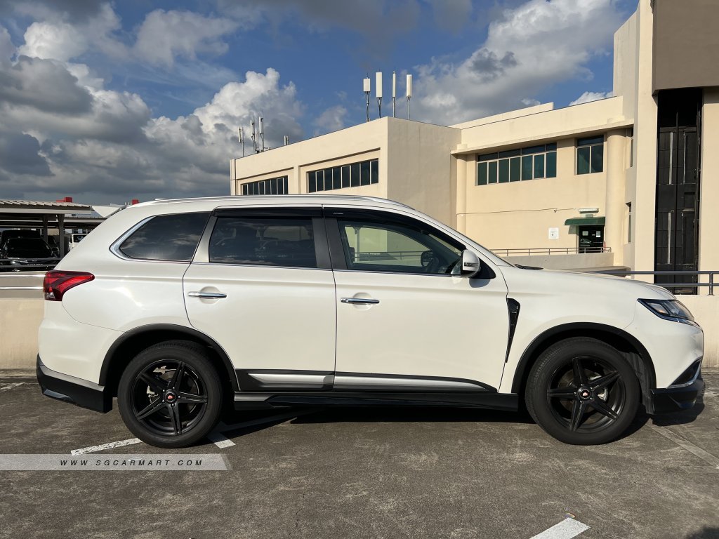 Used 2021 Mitsubishi Outlander 2.0A for Sale (Expired) - Sgcarmart