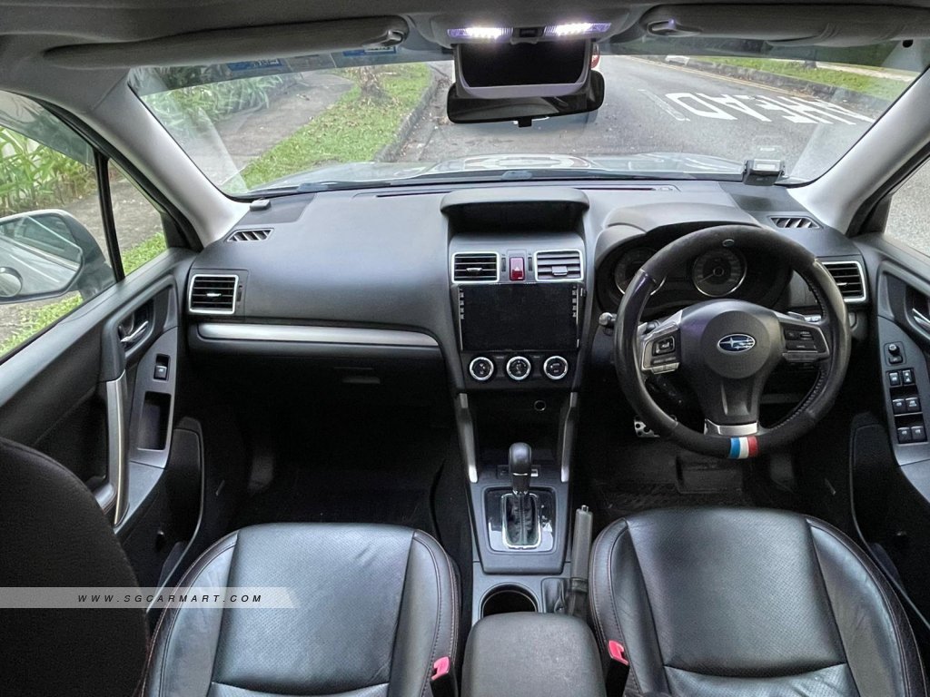Subaru Forester 2.0A XT Sunroof