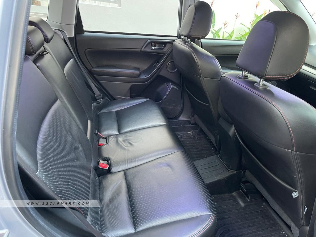 Subaru Forester 2.0A XT Sunroof