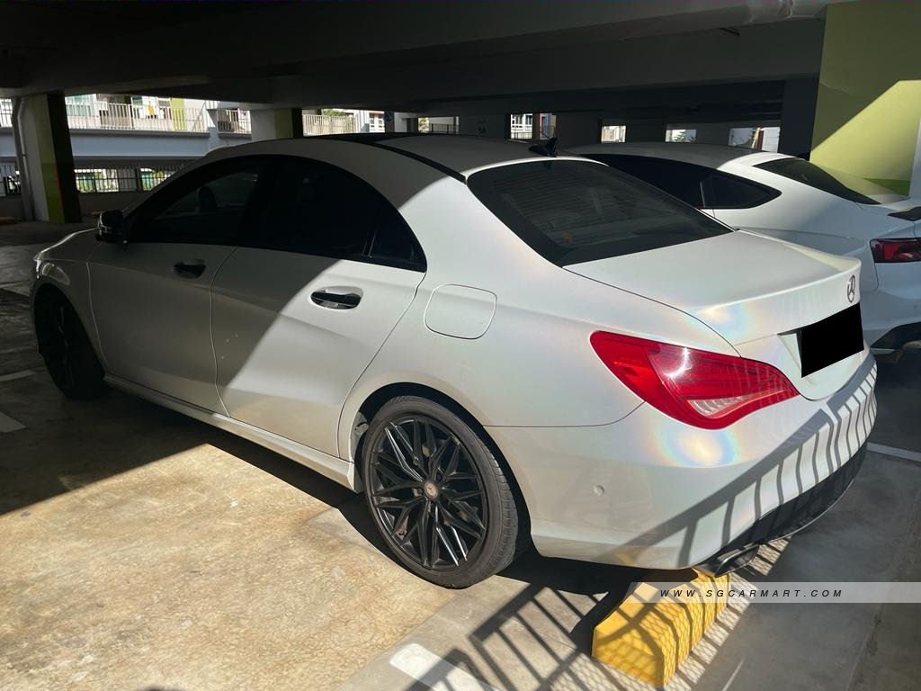 Mercedes-Benz CLA-Class CLA180 Sunroof