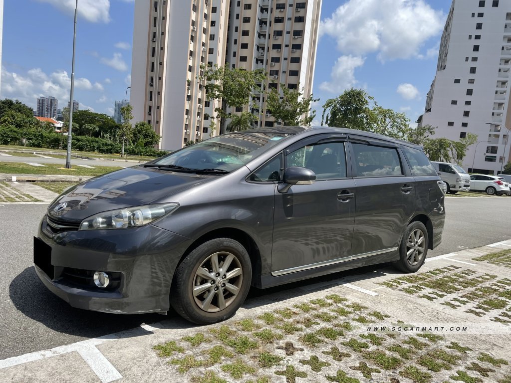 Toyota Wish 1.8A Elegance