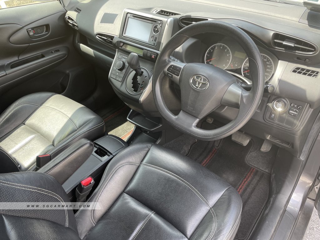 Toyota Wish 1.8A Elegance