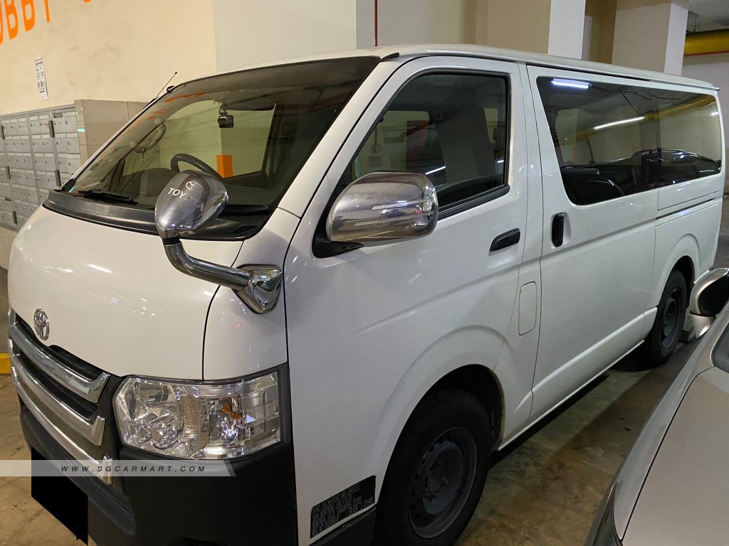 Toyota Hiace 3.0M