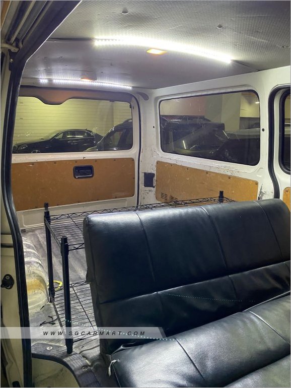 Toyota Hiace 3.0M