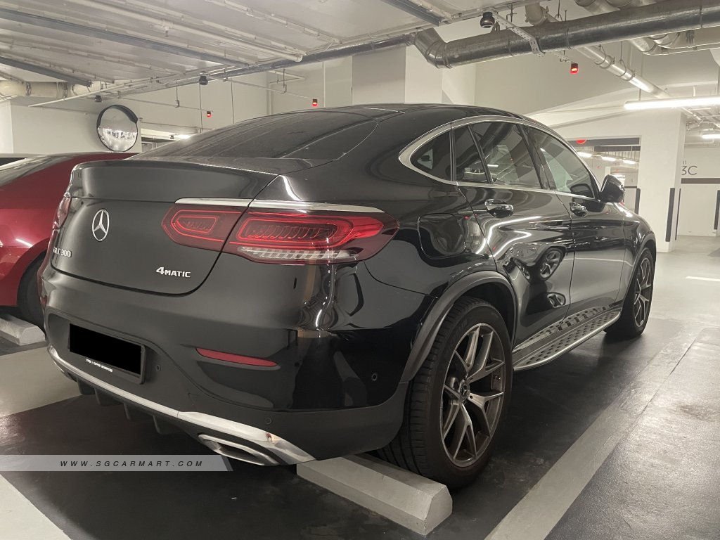 Mercedes-Benz GLC-Class GLC300 Coupe Mild Hybrid AMG Line 4MATIC Premium Plus