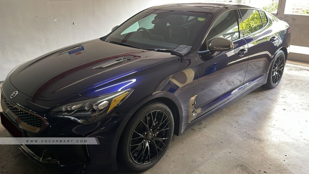 Kia Stinger 2.0A Sunroof
