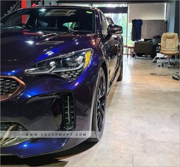 Kia Stinger 2.0A Sunroof