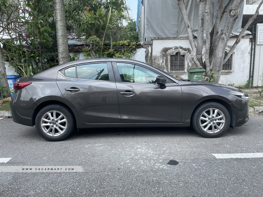 Mazda 3 1.5A Deluxe Sunroof
