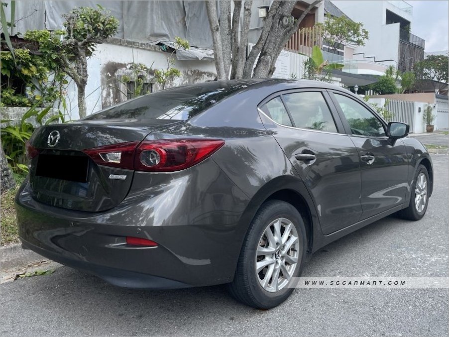 Mazda 3 1.5A Deluxe Sunroof