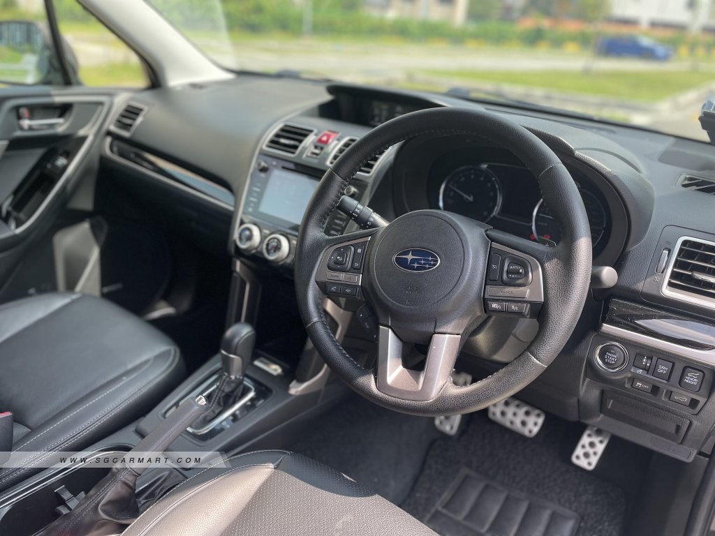 Subaru Forester 2.0A XT Sunroof