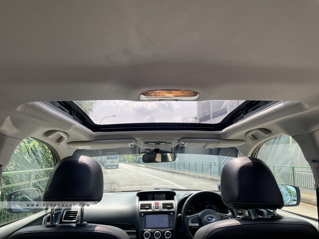 Subaru Forester 2.0A XT Sunroof