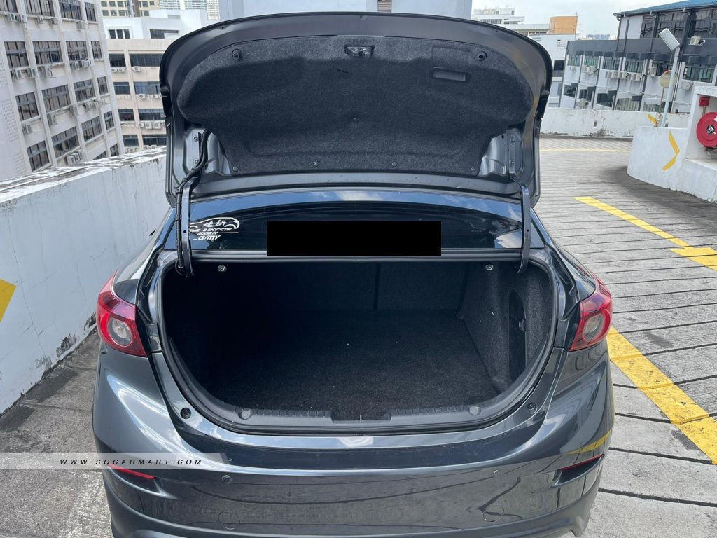 Mazda 3 1.5A Sunroof