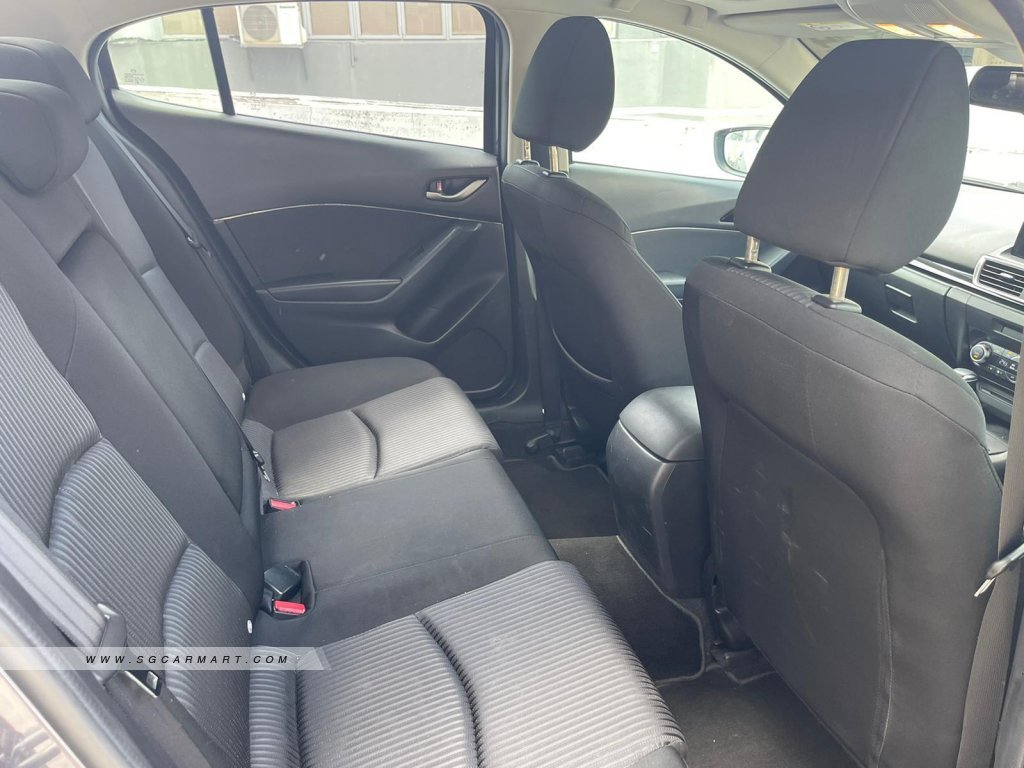 Mazda 3 1.5A Sunroof