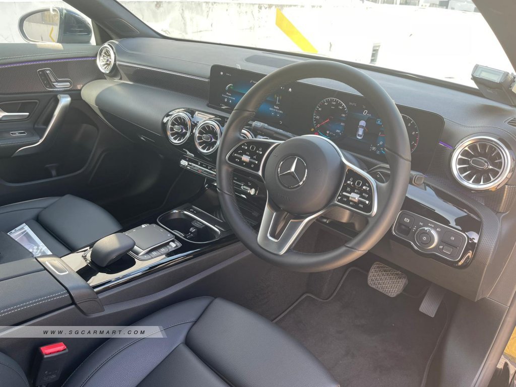 Mercedes-Benz CLA-Class CLA180 Progressive