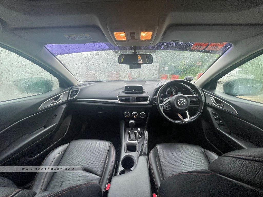Mazda 3 1.5A Sunroof