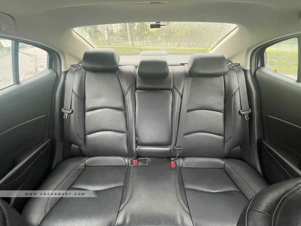 Mazda 3 1.5A Sunroof