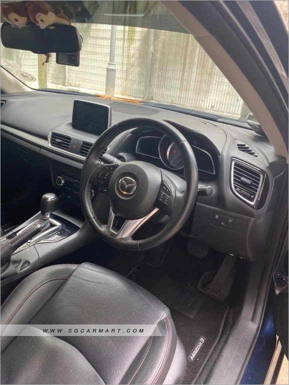 Mazda 3 1.5A Deluxe