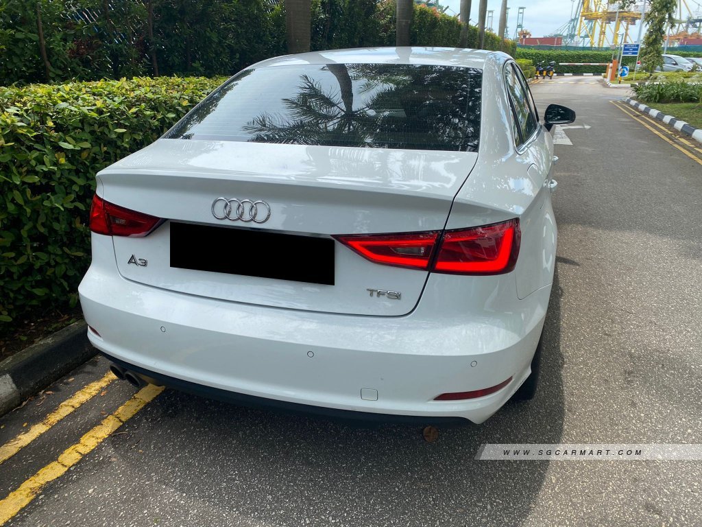 Audi A3 Sedan 1.4A TFSI Ambiente
