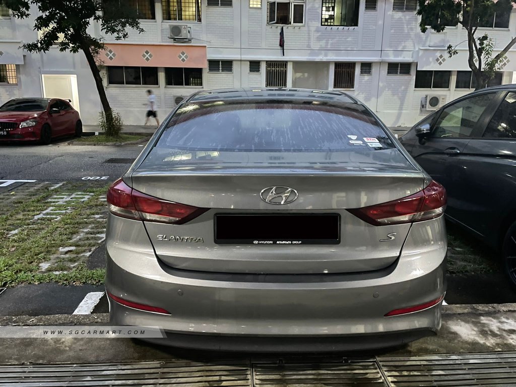 Hyundai Elantra 1.6A GLS S