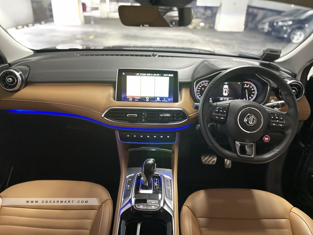 MG HS 1.5A Turbo Panoramic Roof