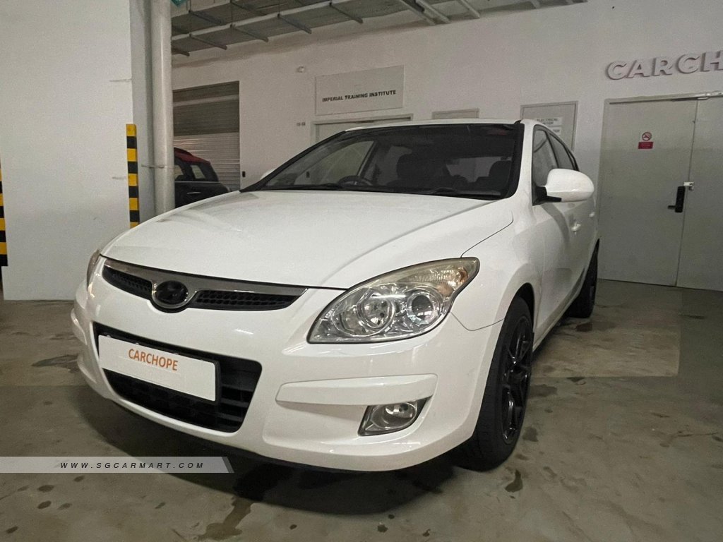 Hyundai i30 1.6A Sunroof (COE till 10/2024)